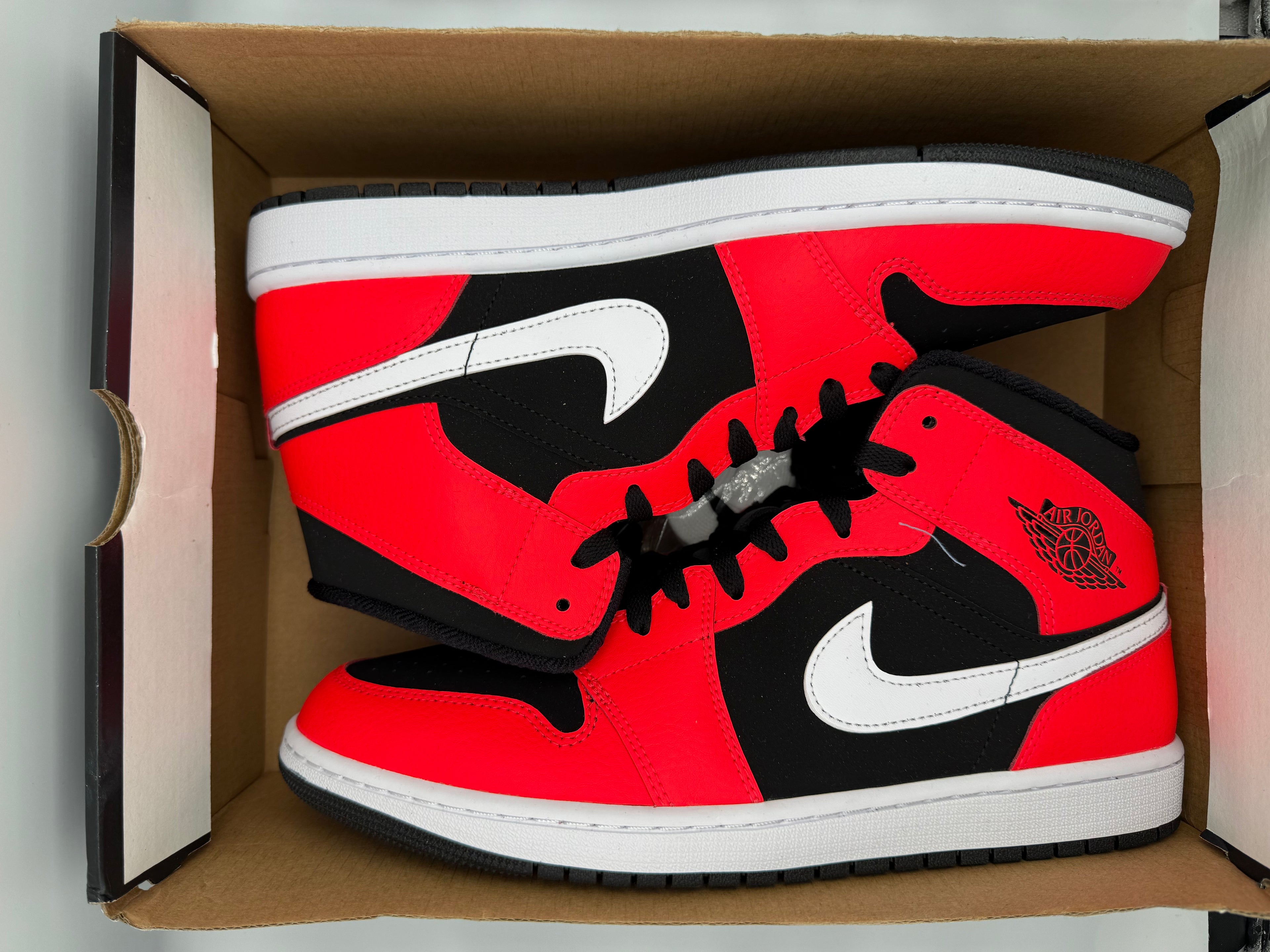 Air Jordan 1 Mid