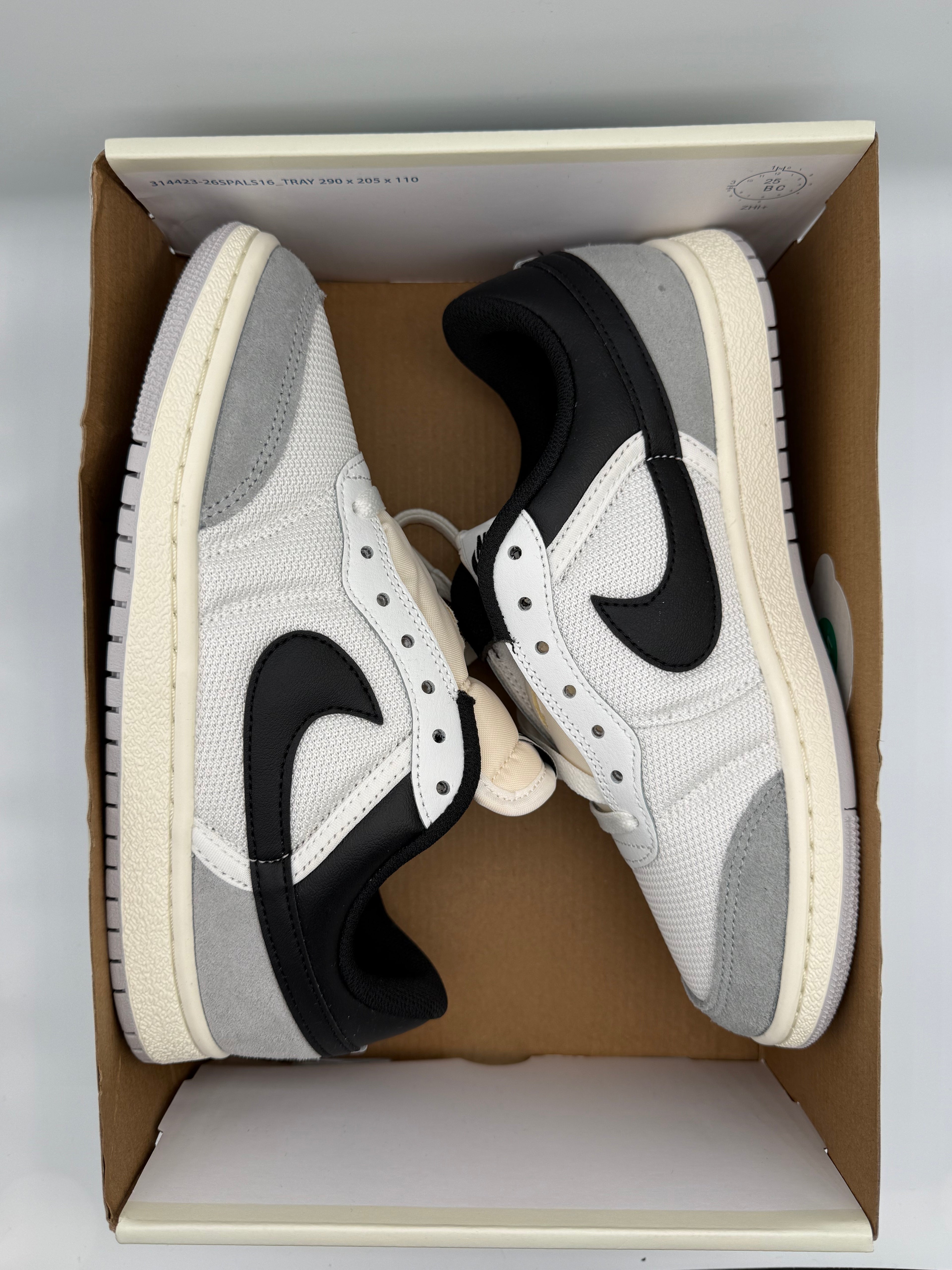 Air Jordan Skyline Low