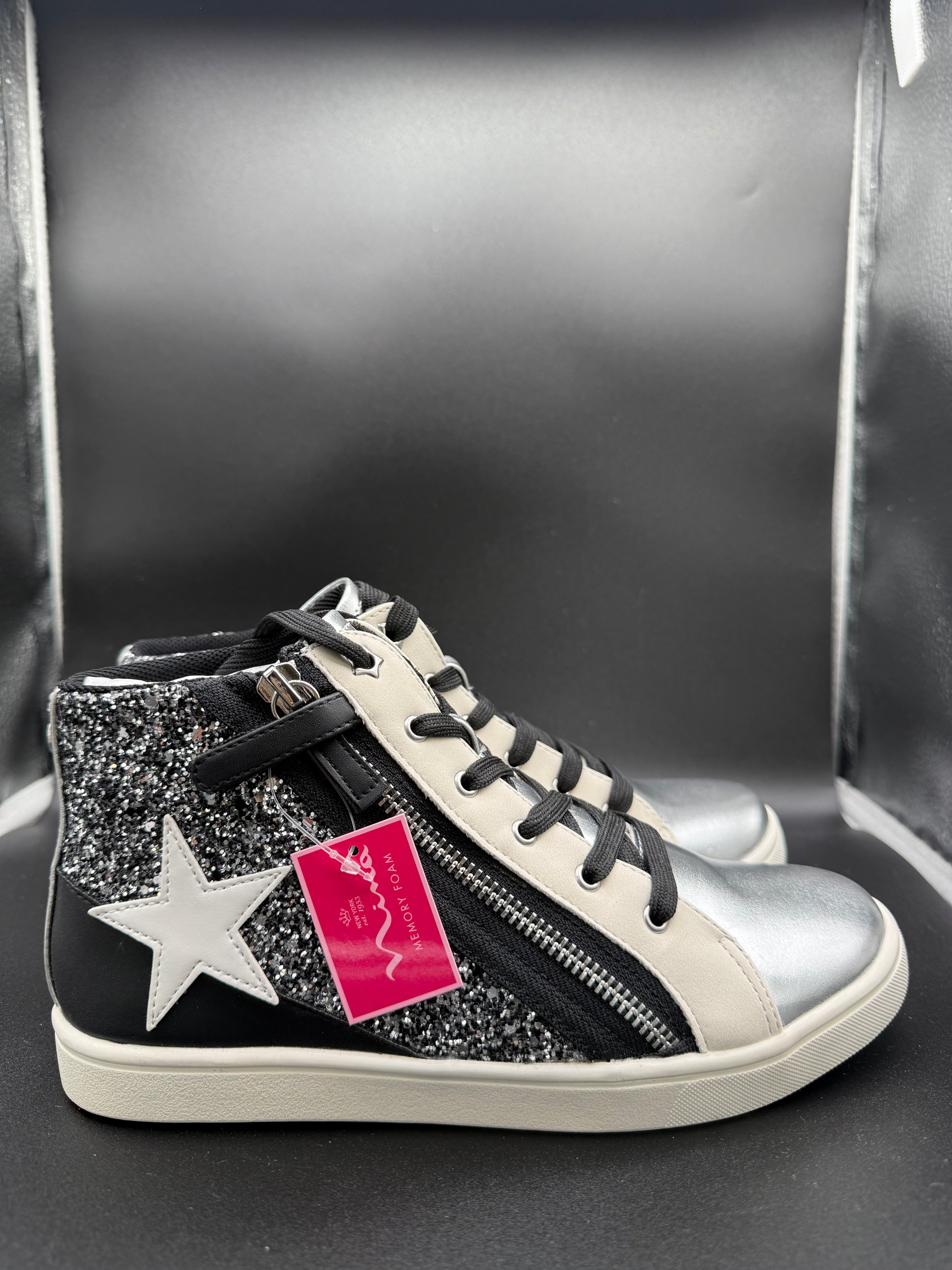Nina Kids Yuti High Top Sneaker 4Y